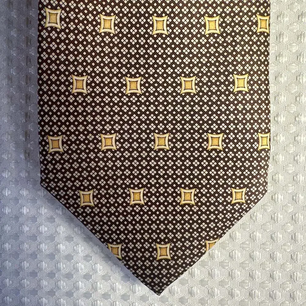 Umo Lorenzo Italy Men's Gold Geometric 100% Silk Necktie